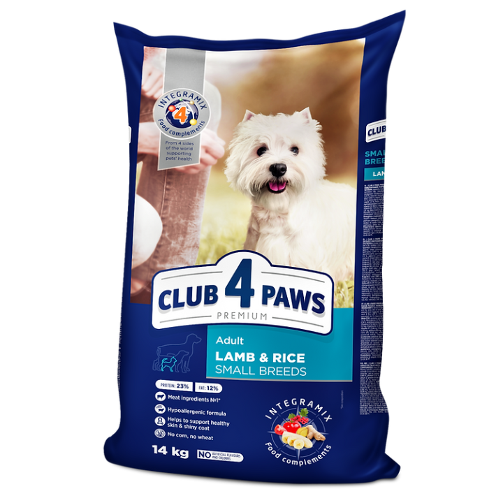 CLUB 4 PAWS PREMIUM for adult dogs of Small breeds LAMB AND RICE