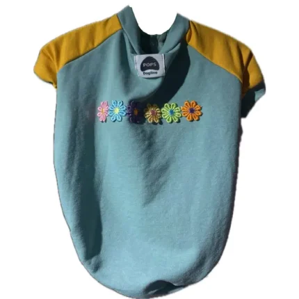 ძაღლის ყვავილებიანი მაისური