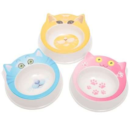 პლასტმასის ჯამი (კატა)